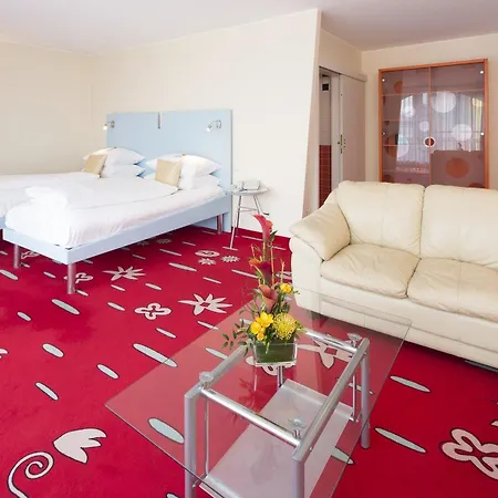 Szálloda Western 3*