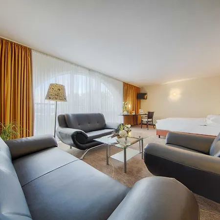Hotel Western